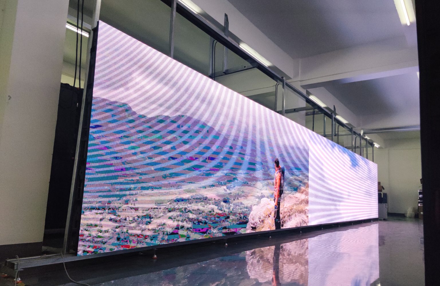 Home LED display production workshop